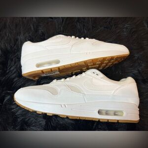🔥 NIKE Air Max 1 White/Gum Sole | Rare | Size 11M | Excellent Condition